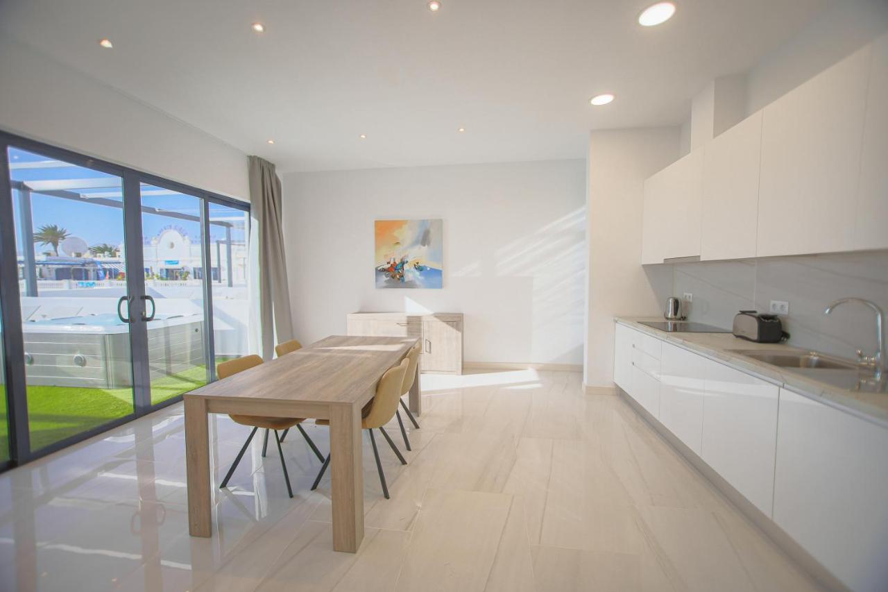 Atlantico Plaza Suite 6A - 2 Beds - 2 Baths プエルト・デル・カルメン エクステリア 写真
